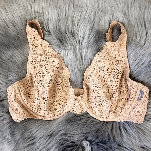 aerie Other - Aerie | Floral Lace Unlined Plunge Bra